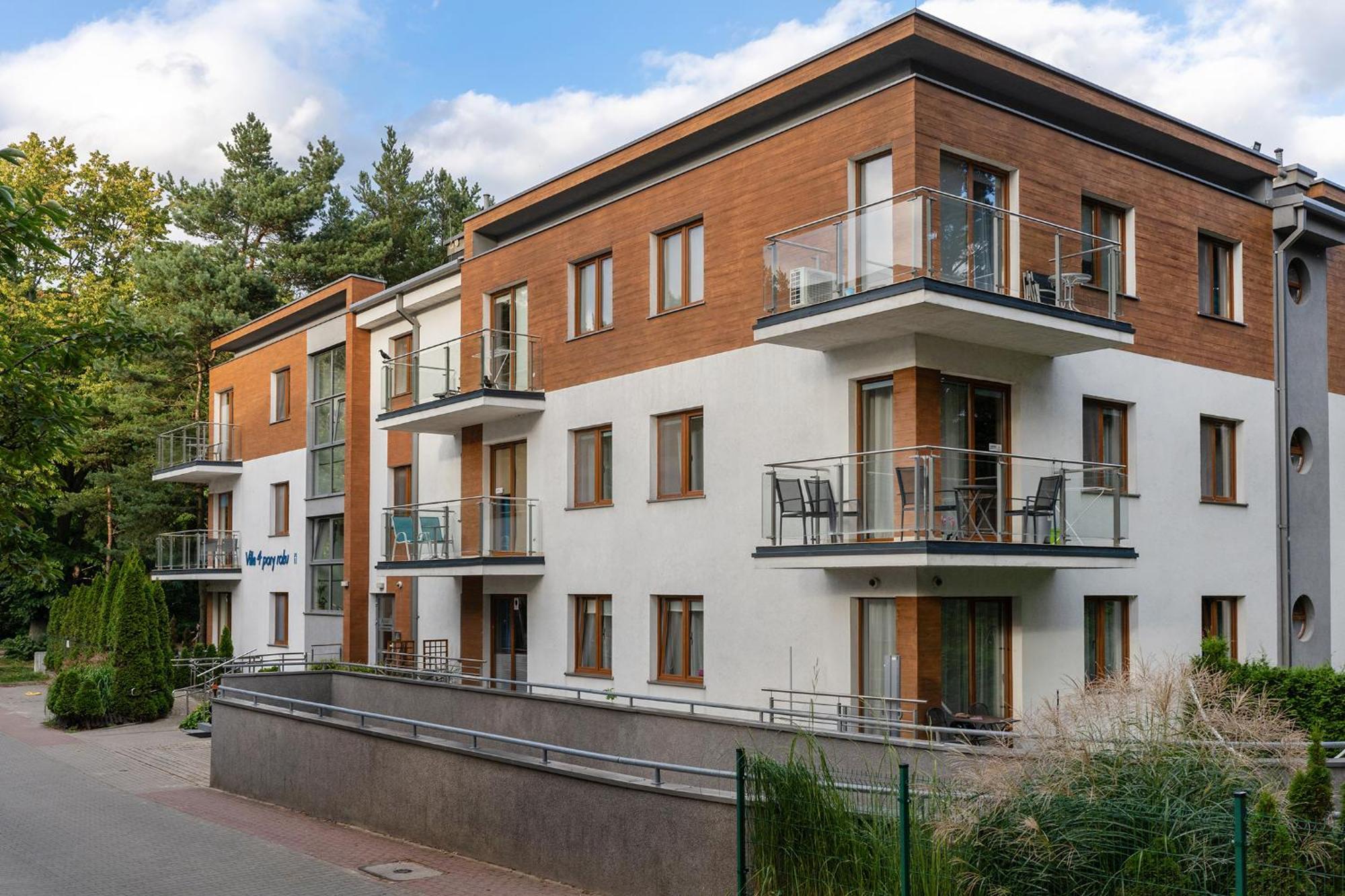 4 Pory Roku Basen Sauna 200m Plaza *